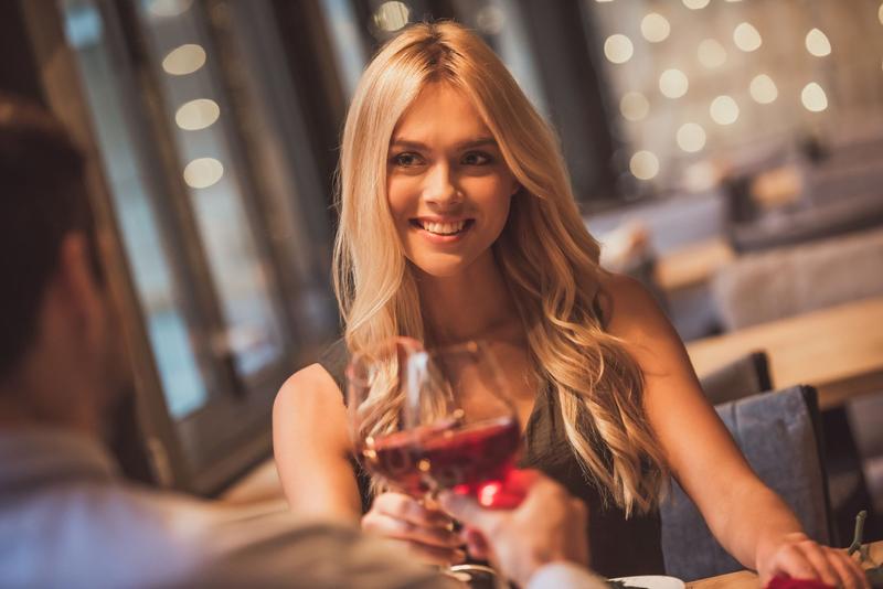 Dinner date escort in Düsseldorf