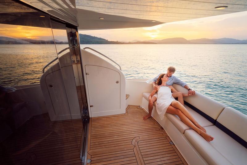yacht escort etiquette
